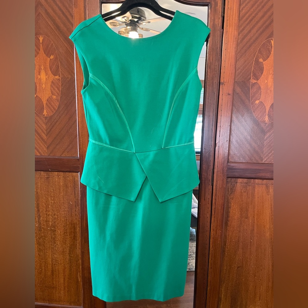 Ted Baker emerald green mid-length dress. UK size 3 (US 6).